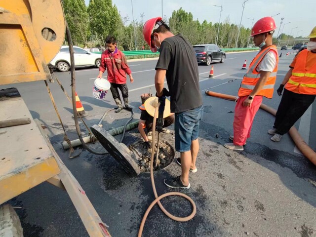 郑州高压清洗吸污车市政雨污水管道清淤施工